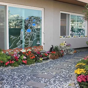 happy-garden-guest-house.hotels-seoul.net/