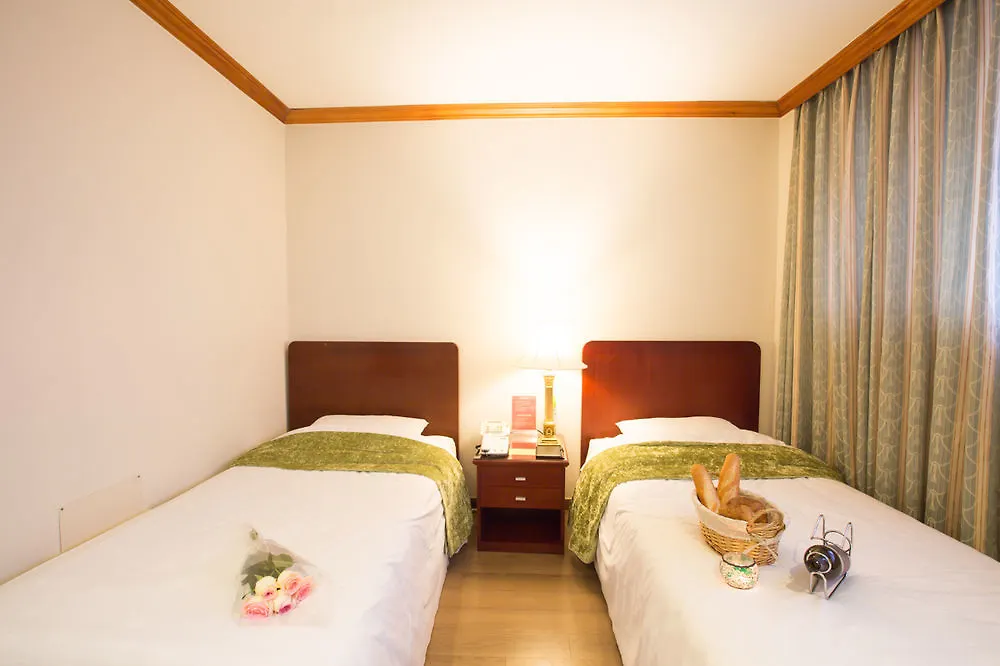 Samhaein Hotel 3*, Jeju
